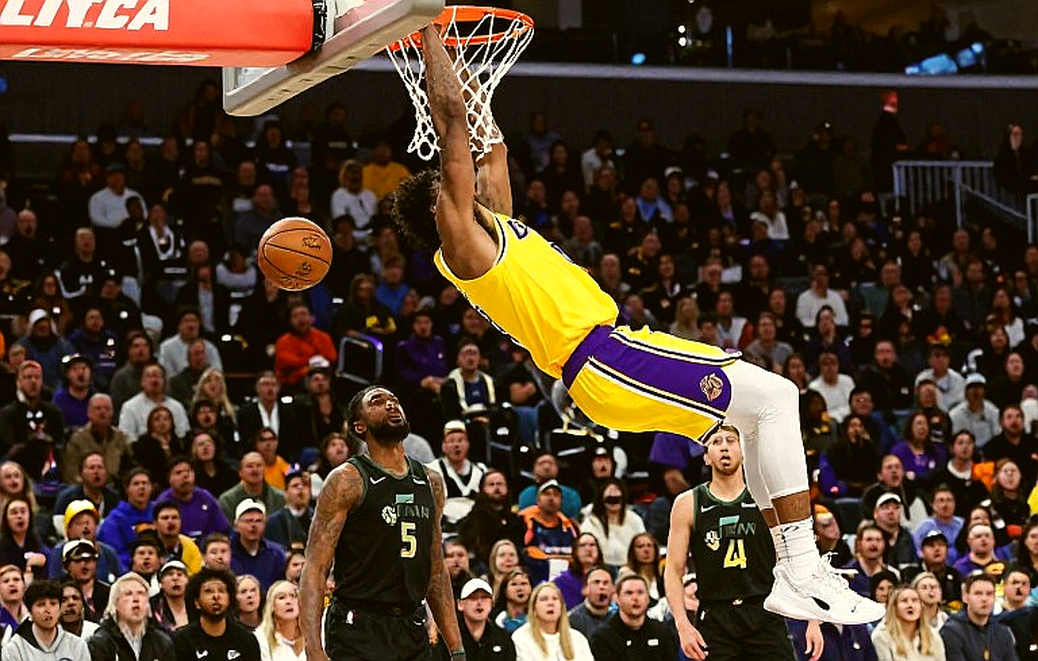 Vin Baker và Giannis: giải mã một bản tin nhân sự bị đóng khung quá lớn